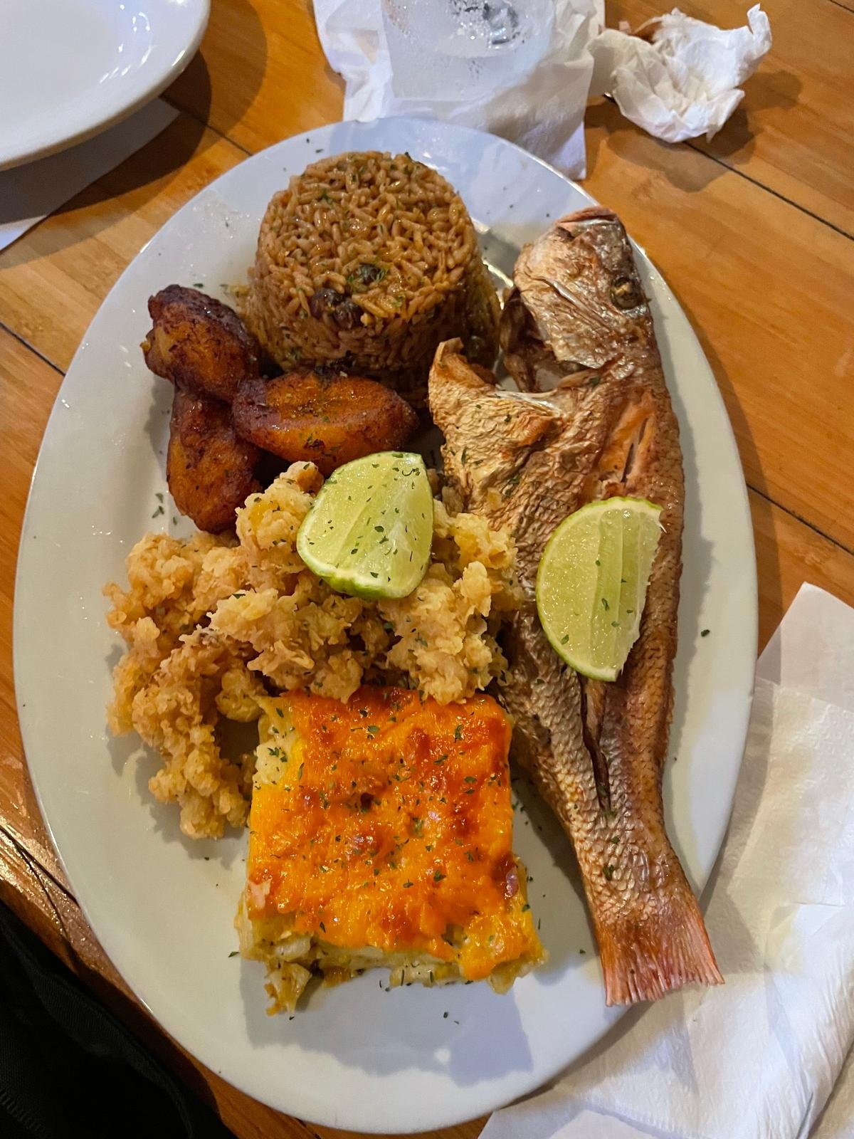 Four-Hour Island Tour with Lunch photo 2